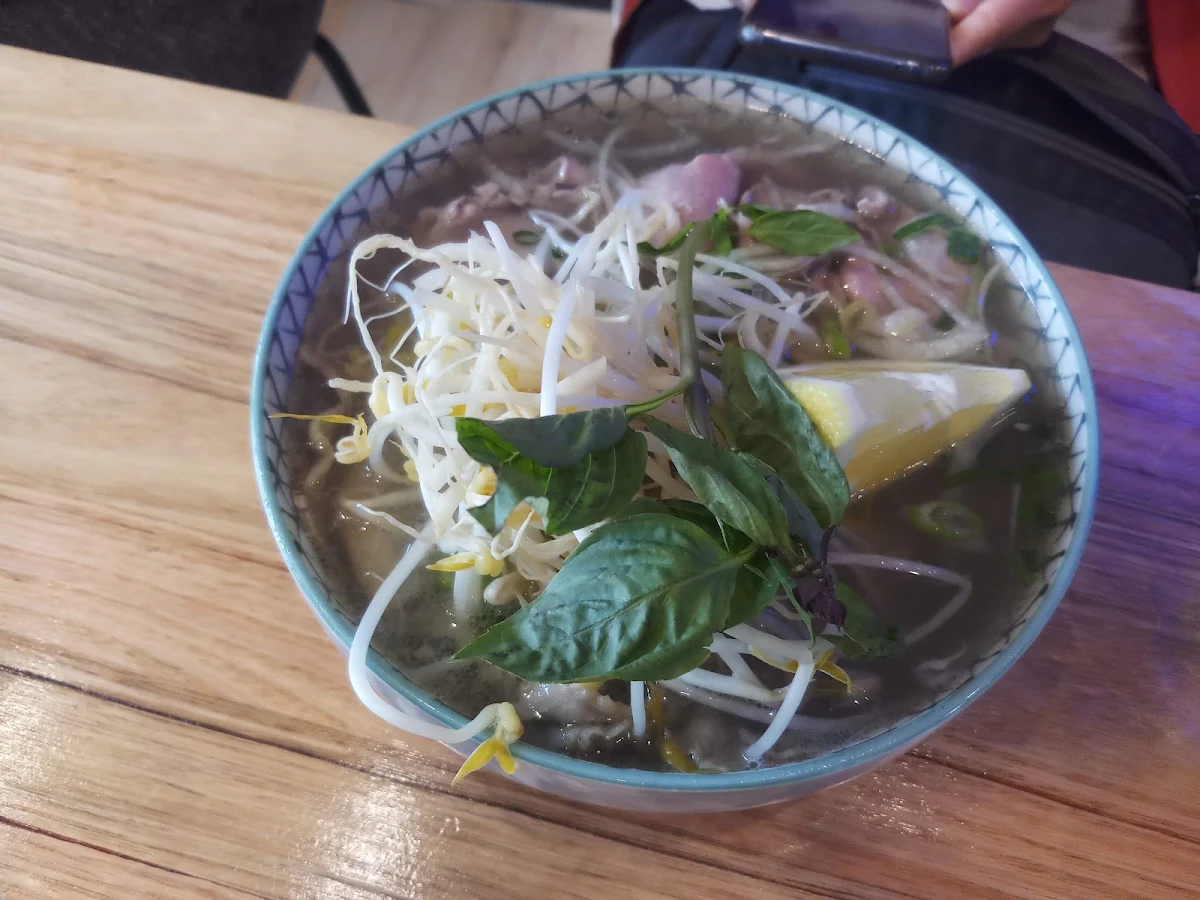 Pho, Le Hoang Mount Eliza