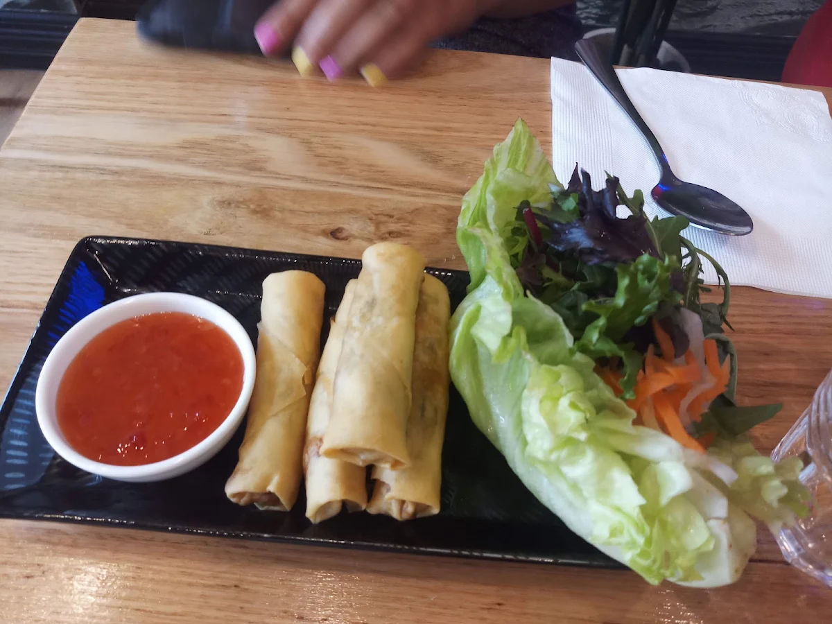 Spring Roll, Le Hoang Mount Eliza