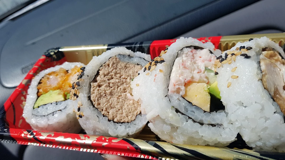 Highlights, King Kong Sushi