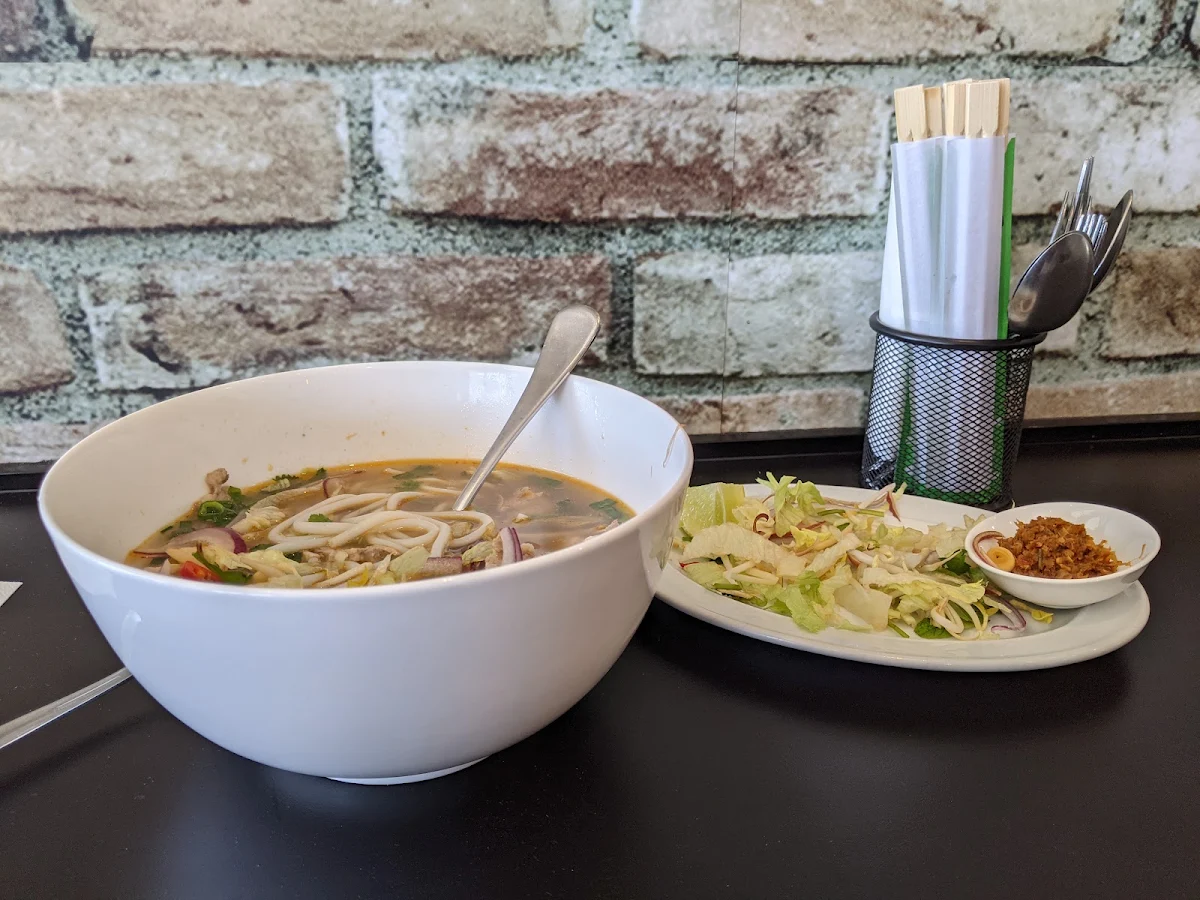 Bun Bo Hue - Spicy Noodles Beef Soup