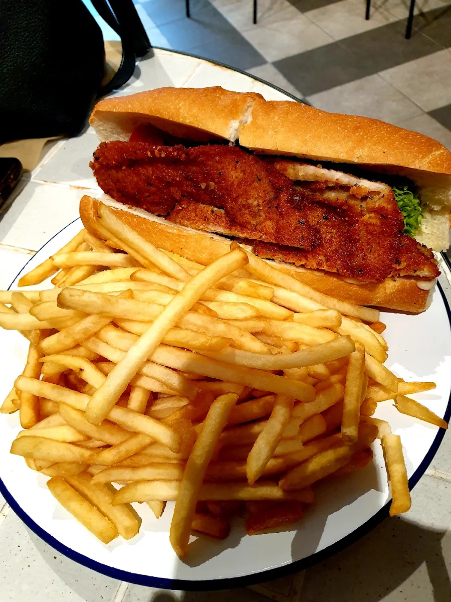 Schnitzel Roll, Chargrill Charlie's Drummoyne