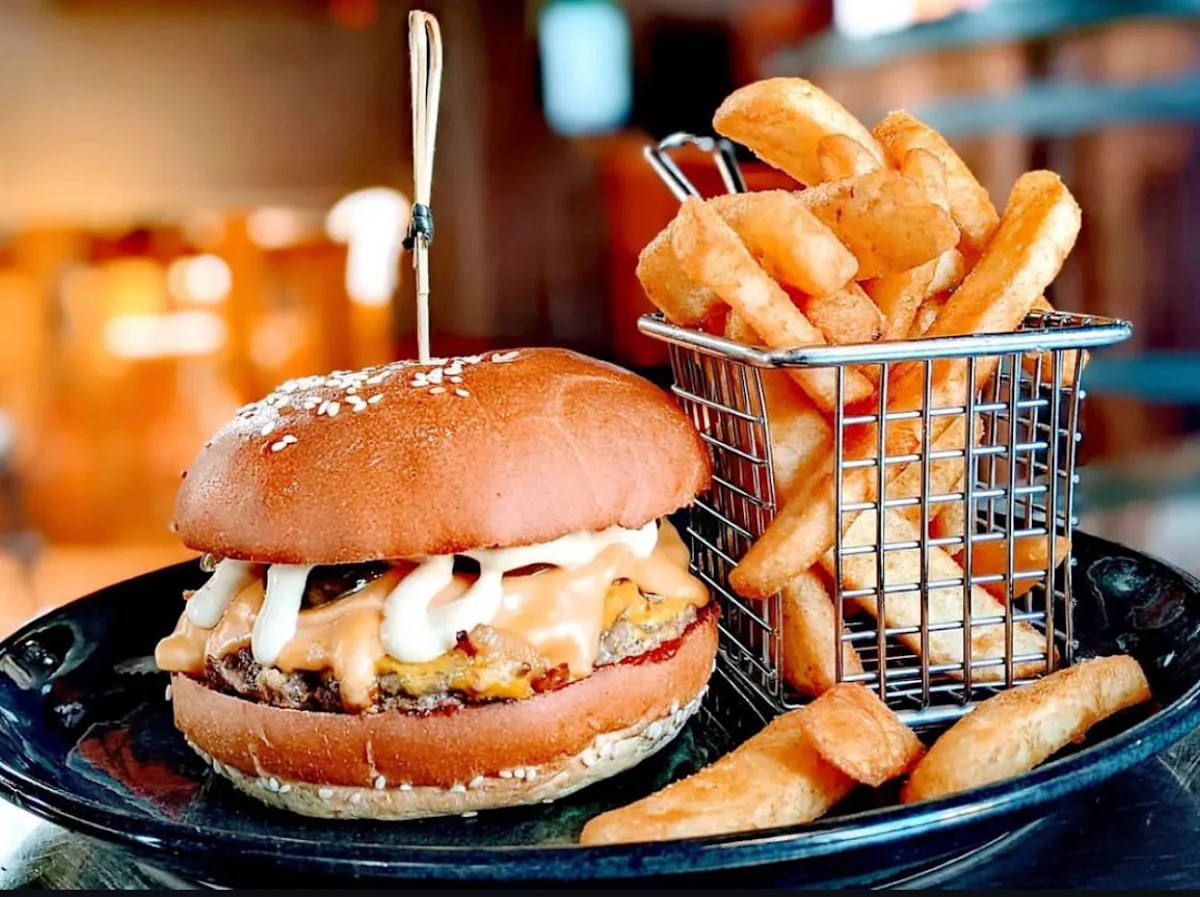 Ultimate Whisky BBQ Smash Burg