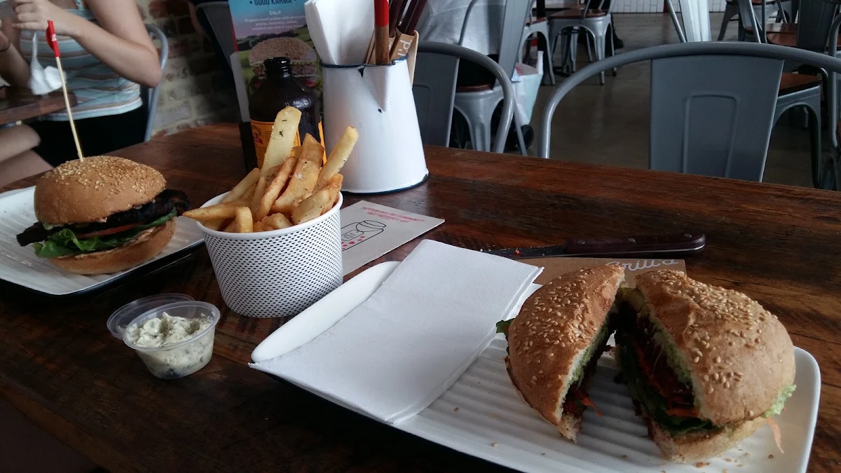 Burger and Chips, Grill'd Burgers - Claremont Quarter