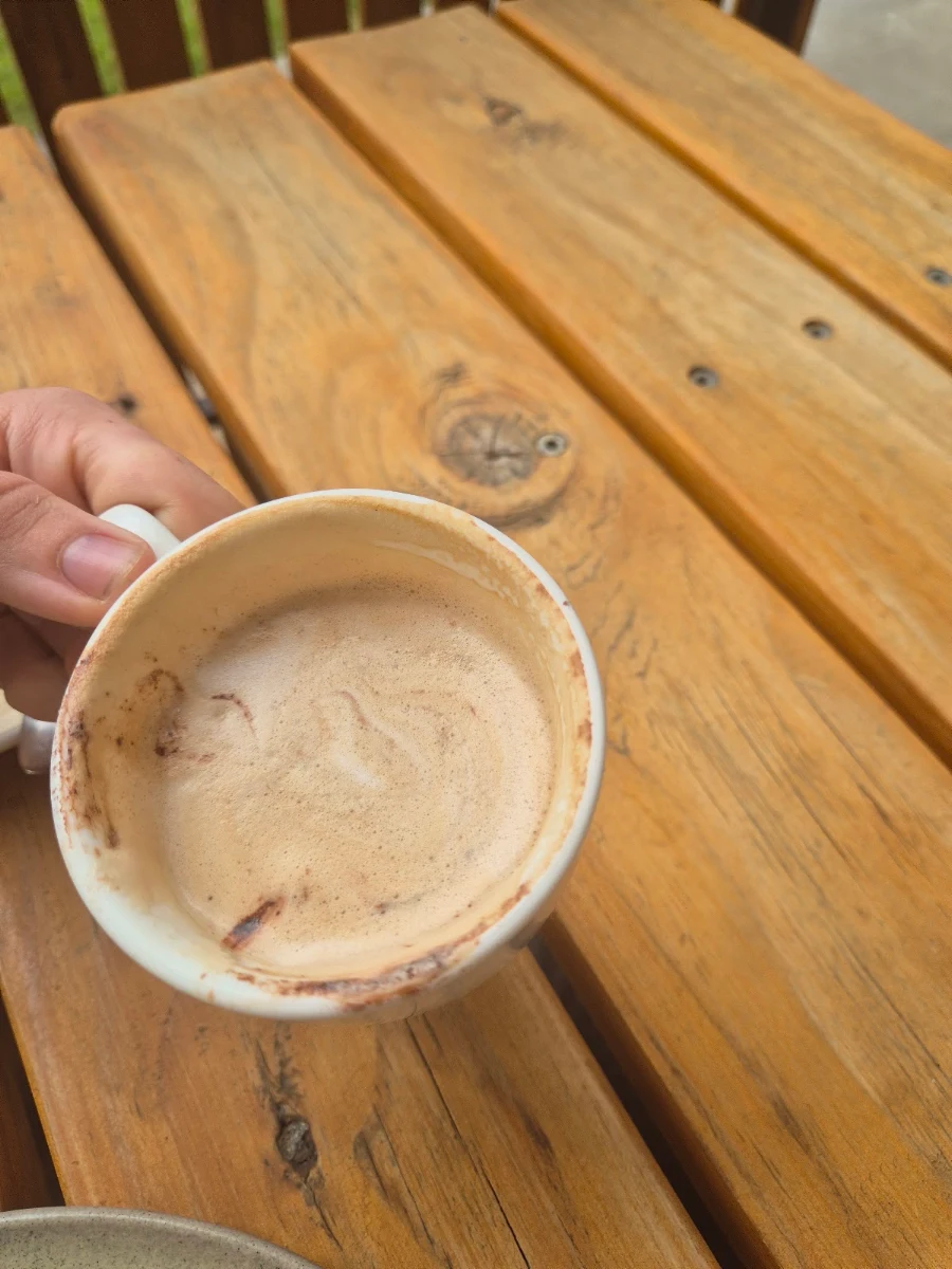 Coffee, Middle Ground