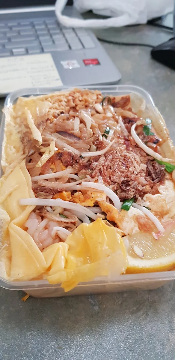 Pad Thai, Thai Forest Cafe and Restaurant