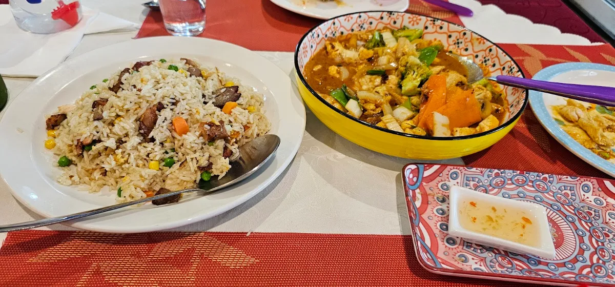 Highlights, Kang's Woks Asian Restaurant