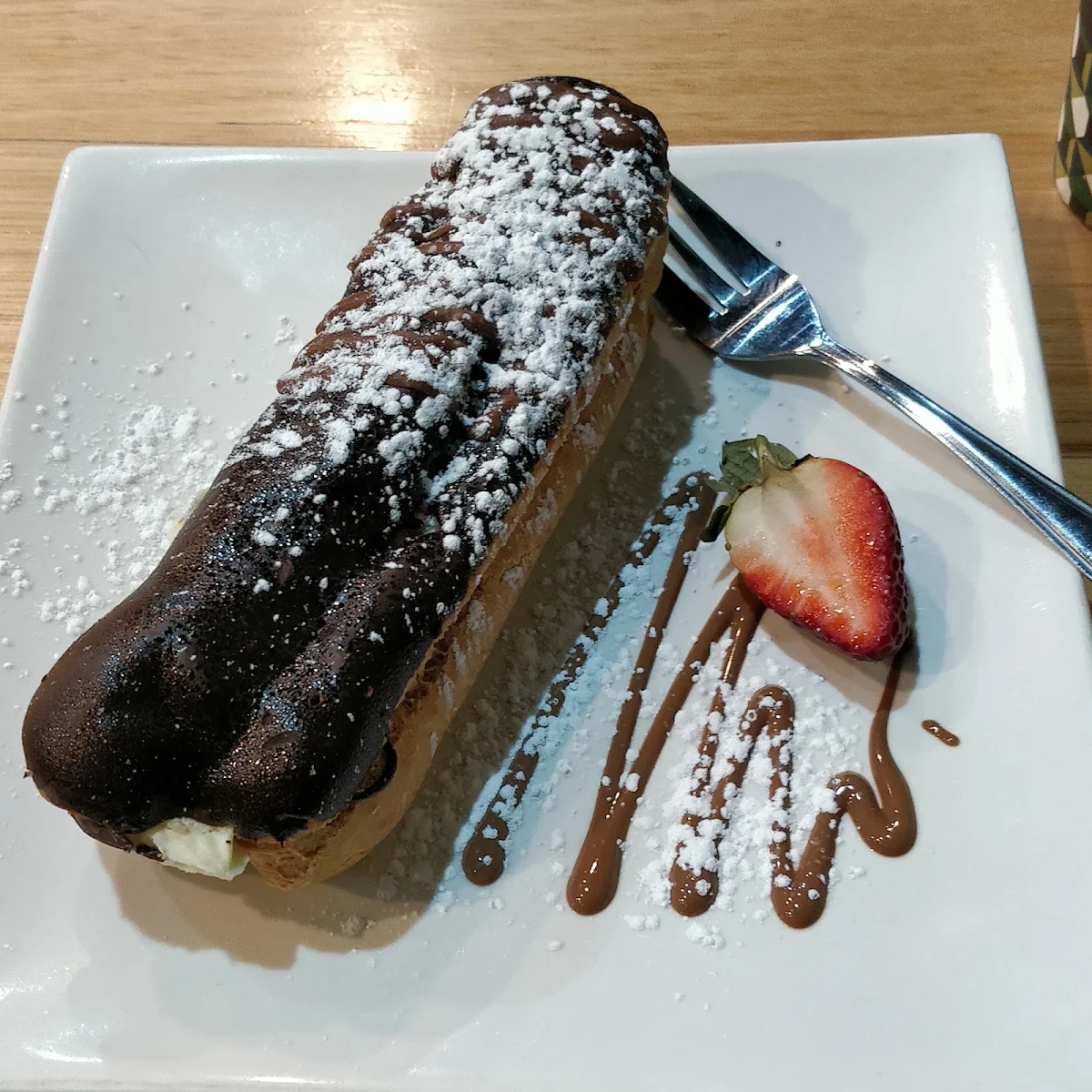 Eclair, Oliver Brown