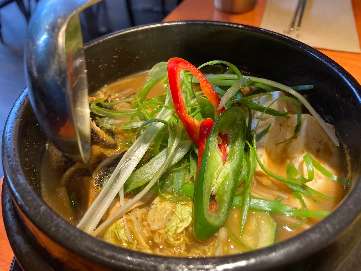 doenjang-jjigae 된장 찌개
