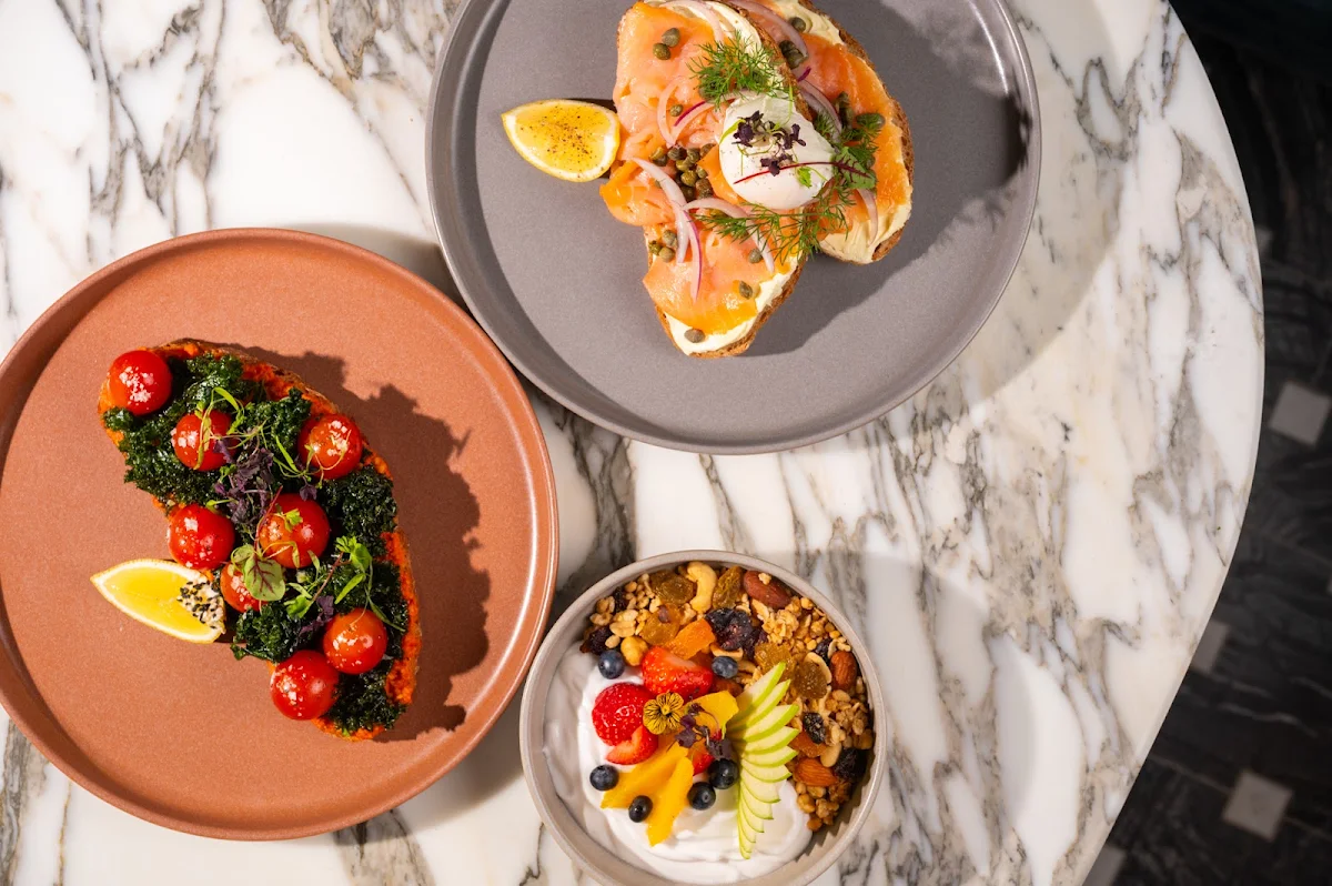 Highlights, Wayfarer’s Bar & Café