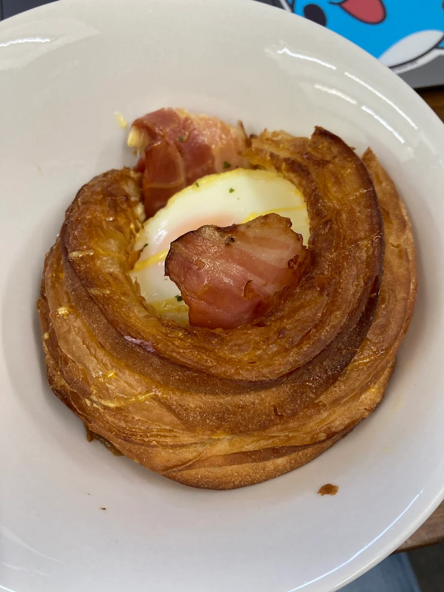 Egg Benedict, Publique Bakery
