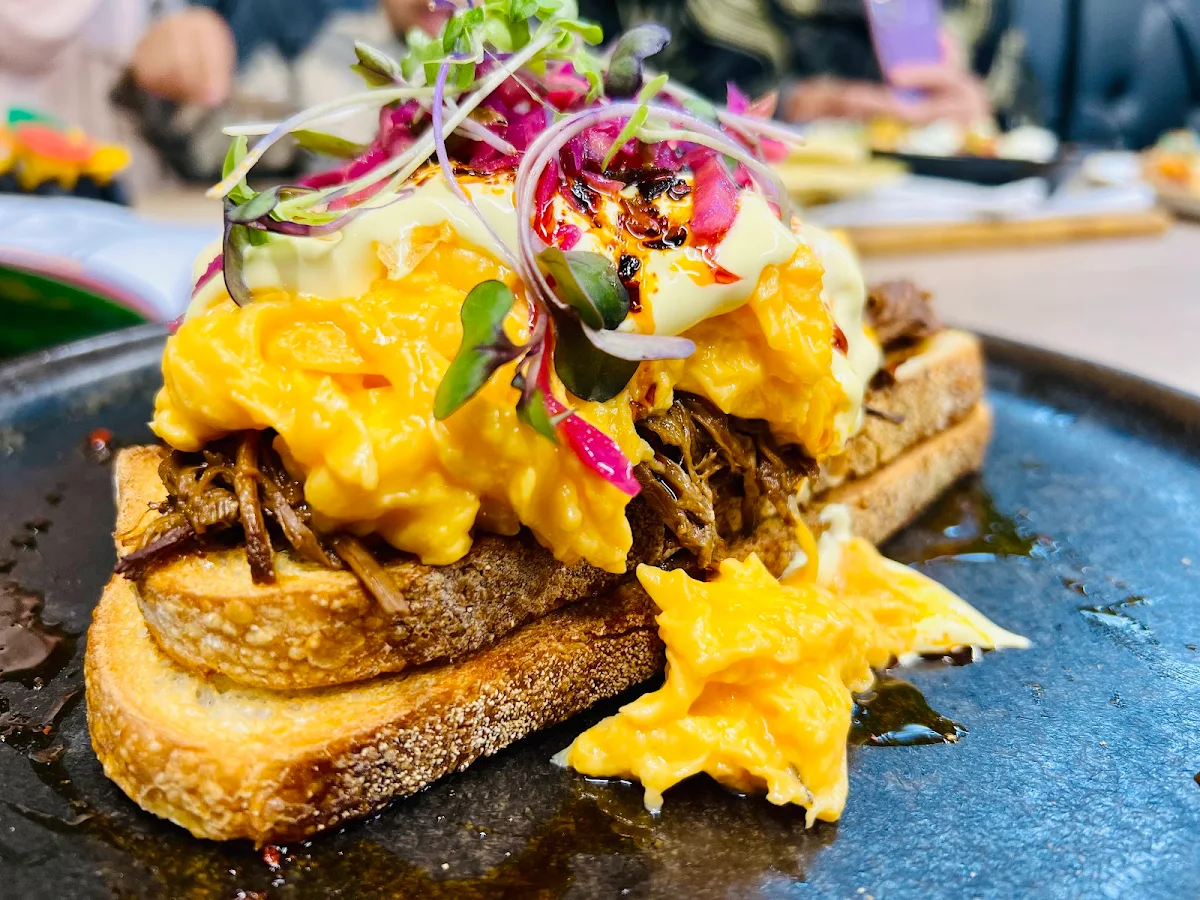 Eggs Benedict, Wolf Cafe & Eatery