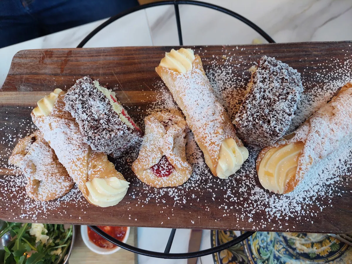Highlights, Pierross Italian Coffee, Cake & Pizza