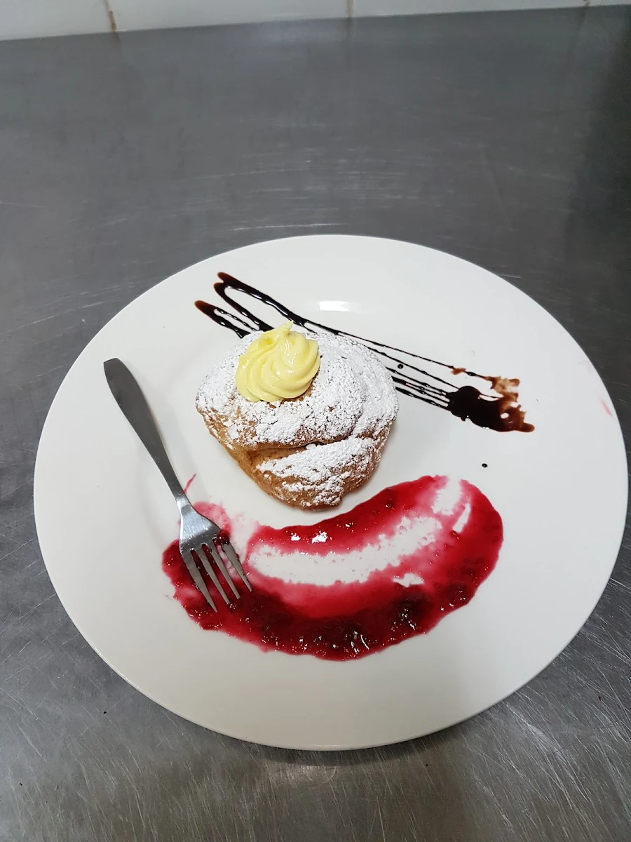 Highlights, Pierross Italian Coffee, Cake & Pizza