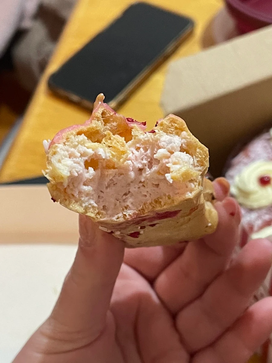Strawberry Eclair, Ferguson Plarre's Bakehouse - South Morang