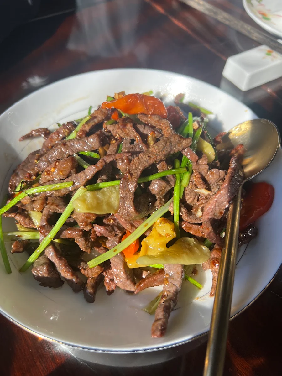 Stir Fried Beef, The Chairman Restaurant | 湖南人湘菜馆