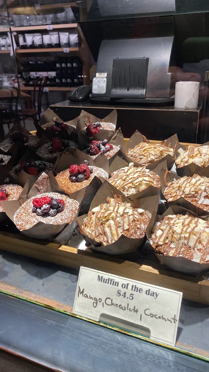 Muffins, Double Roasters Cafe