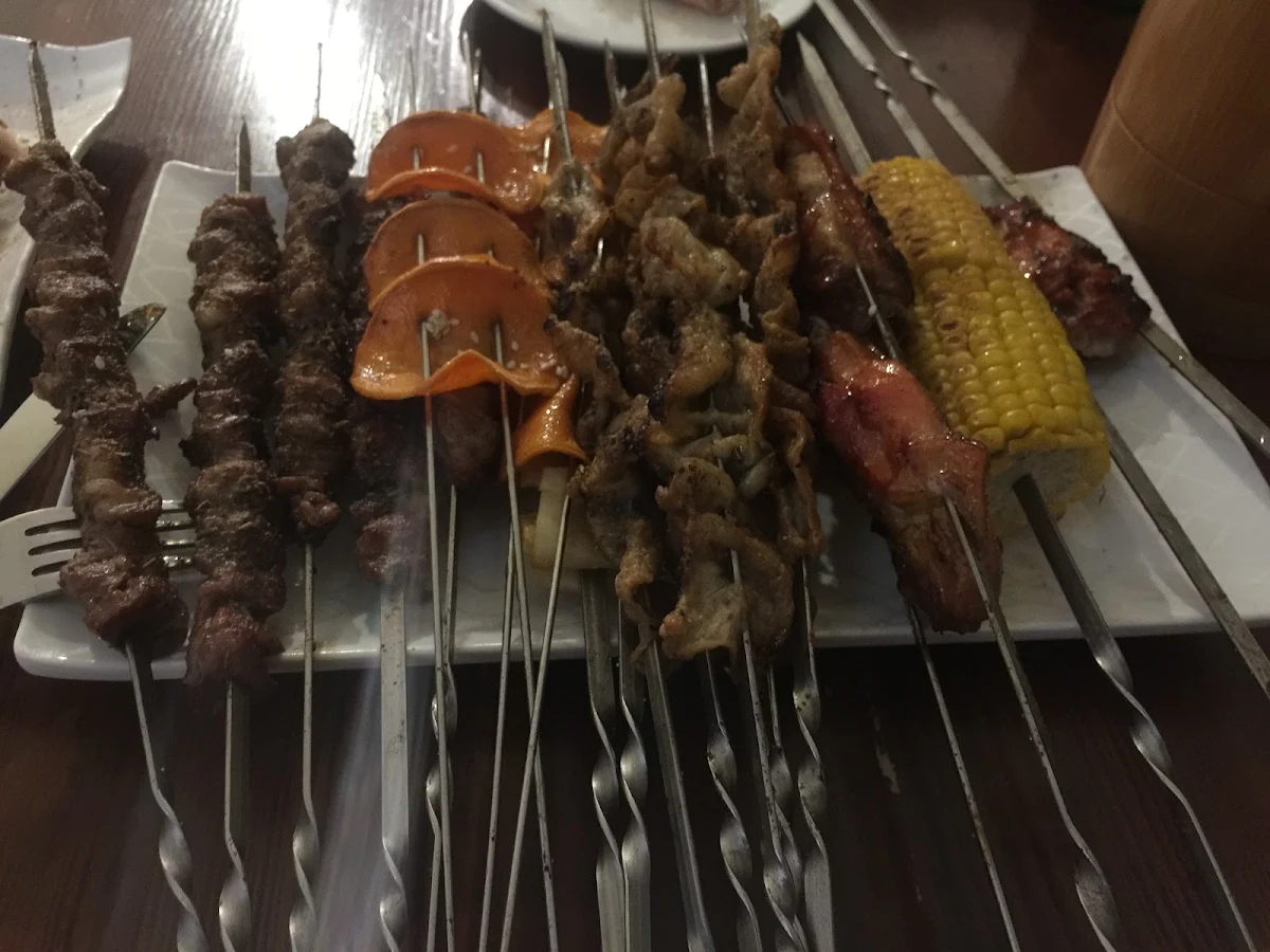 Highlights, Lu's BBQ Boxhill