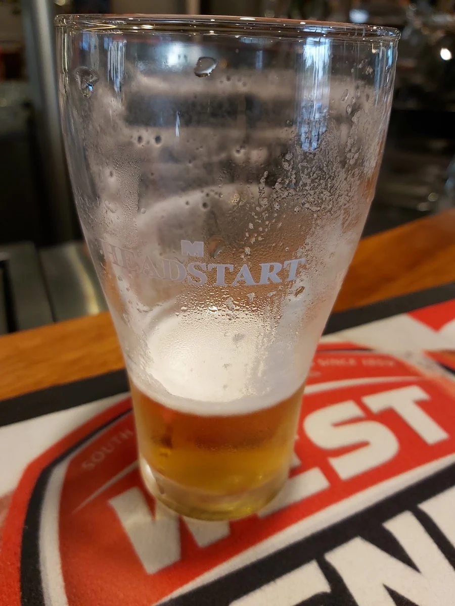 Hahn Superdry Pint, Midway Tavern
