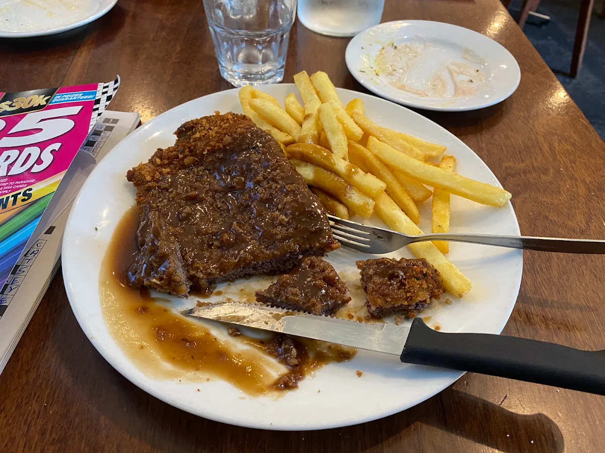 Kangaroo Schnitzel, Midway Tavern