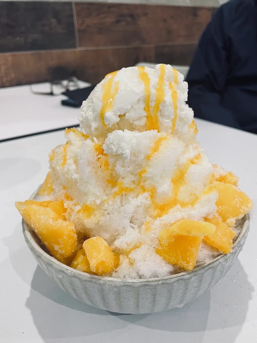 Mango Snowflake, Mami Restaurant
