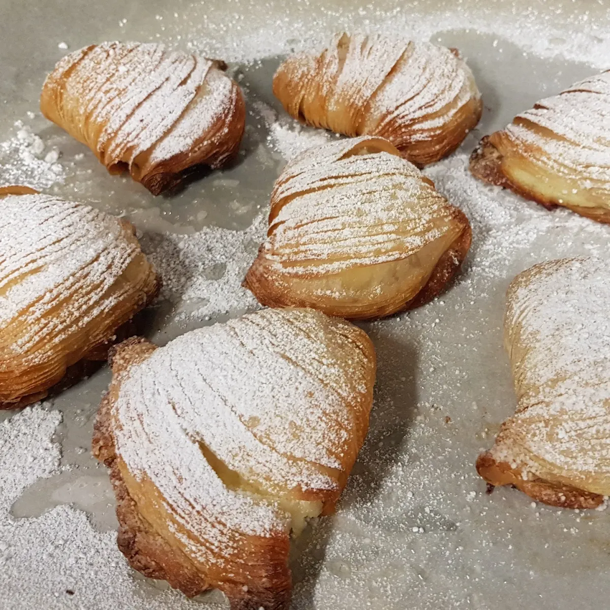 Sfogliatelle, Bella Cosi