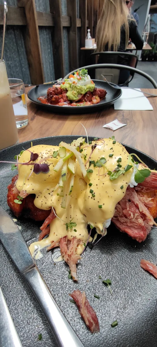 Pulled Pork Bennie