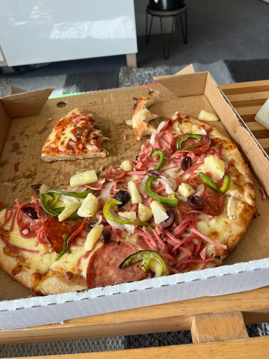 Highlights, Frankie Boy Pizza