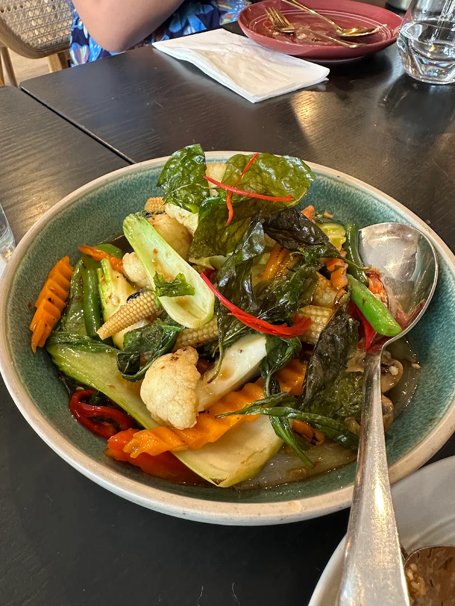 Chilli Basil Vegetables, The Betel House