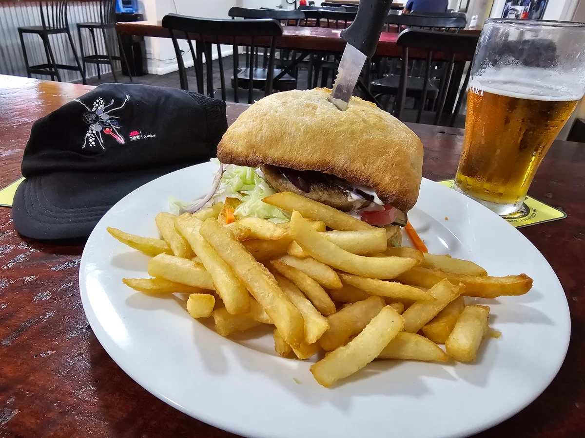 Lamb Burger, THE NORTHY BACK O' BOURKE HOTEL
