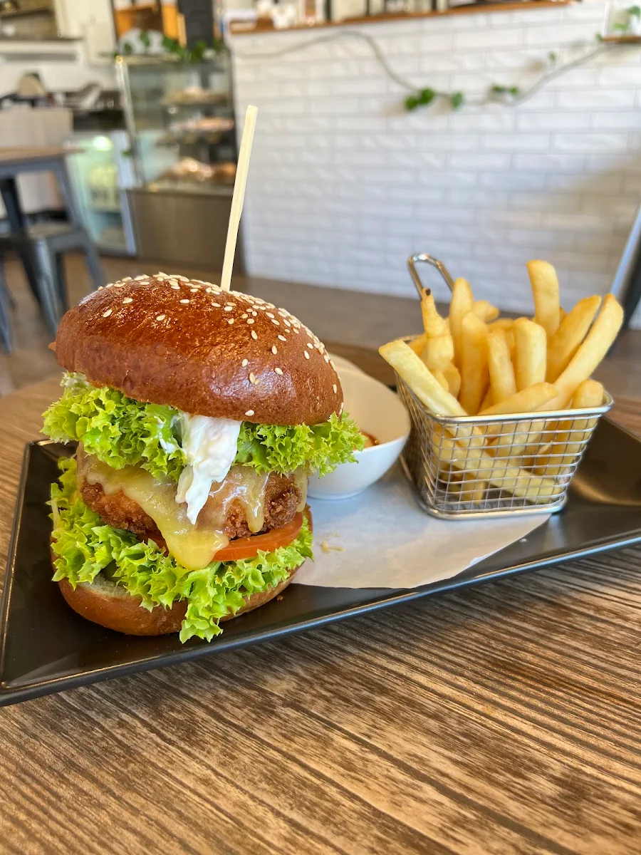 Chilli Cheese Prawn Burger