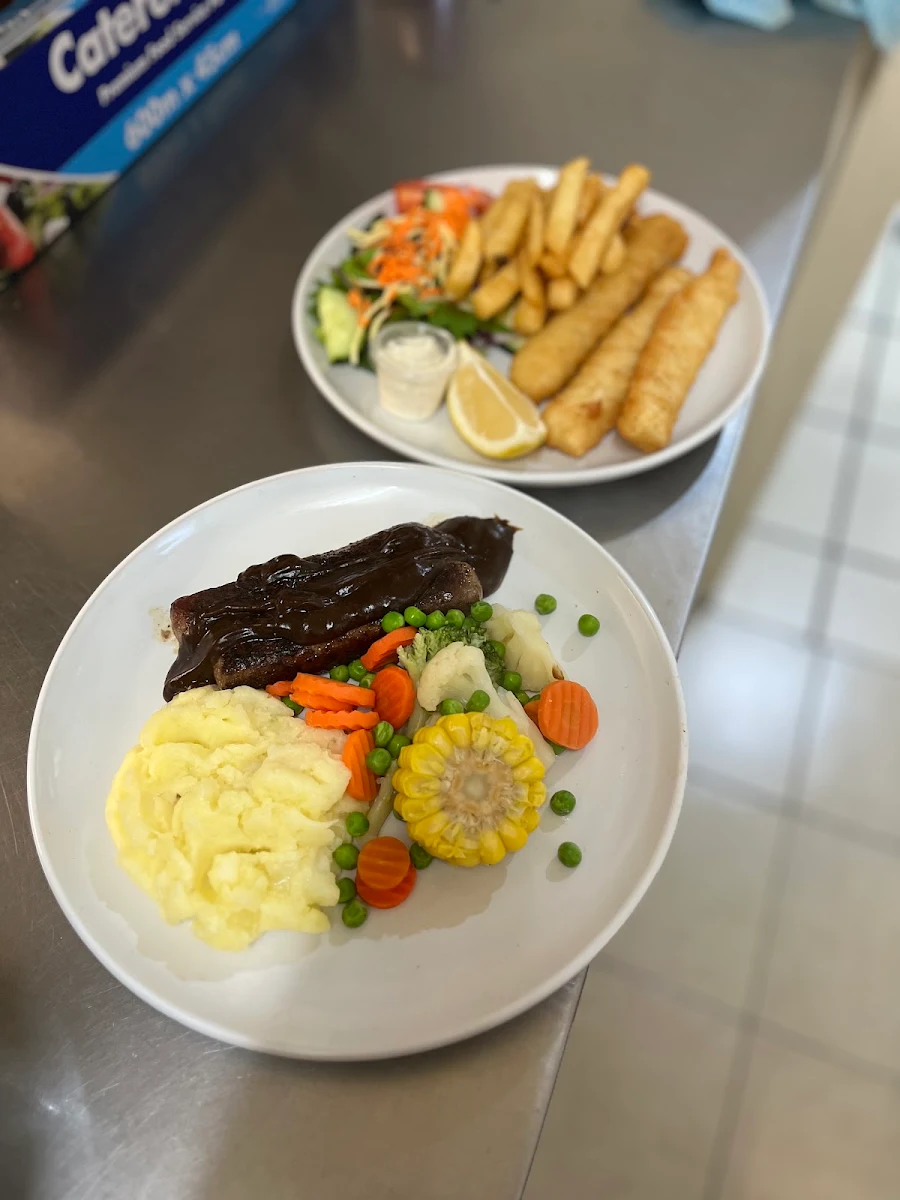 Highlights, The Delo Café
