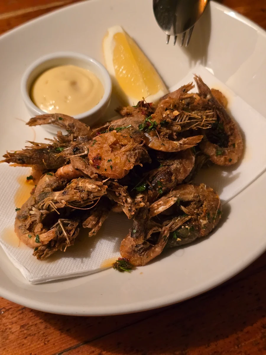 School Prawns, Il Solito Posto