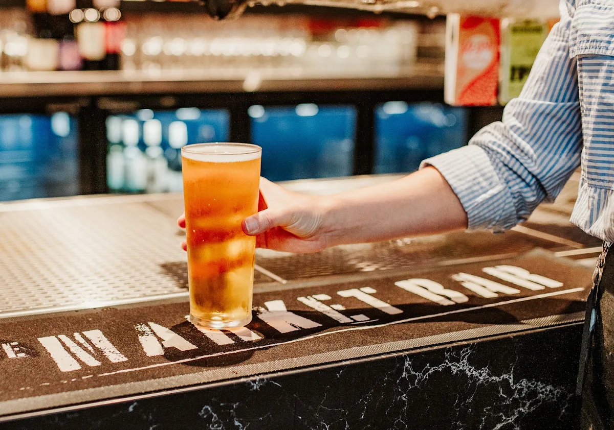 Highlights, The Market Bar