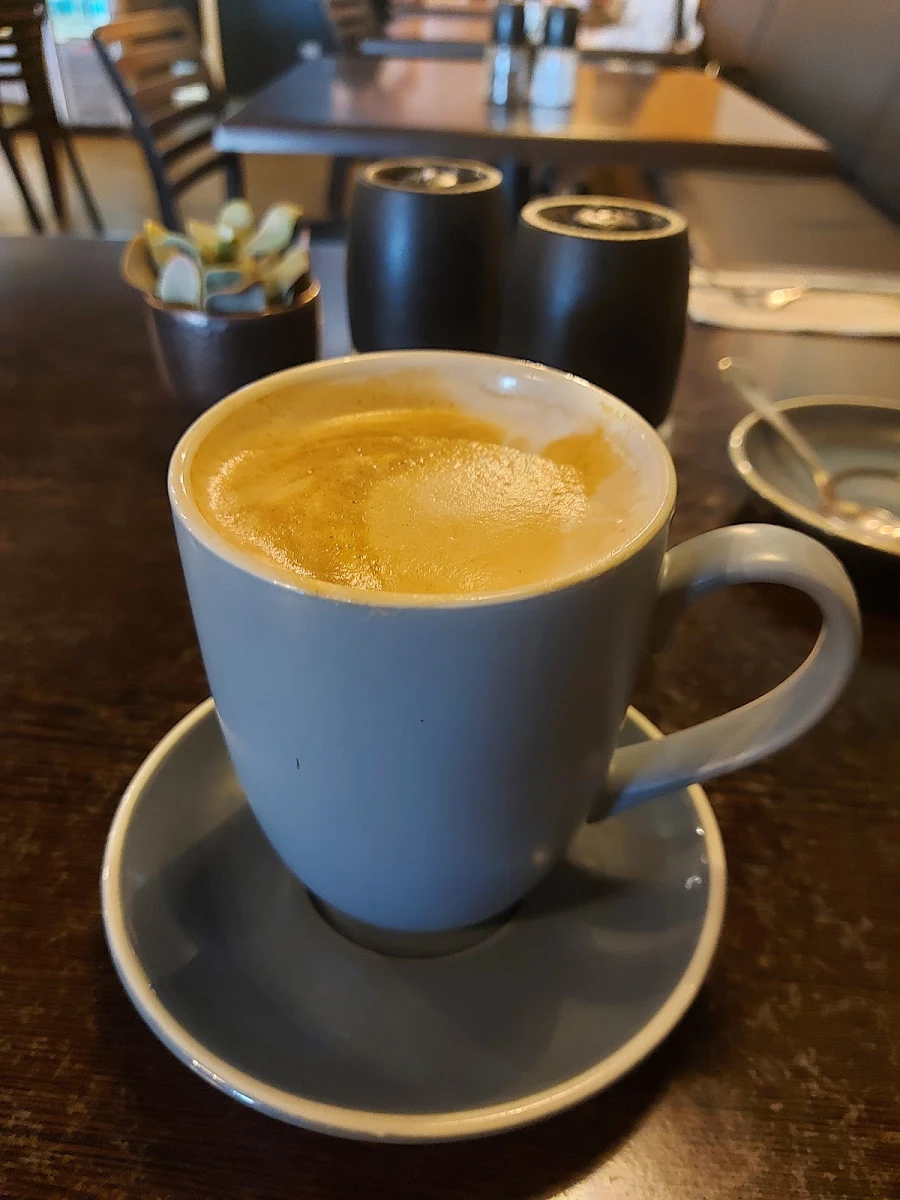 Flat White, Artezen