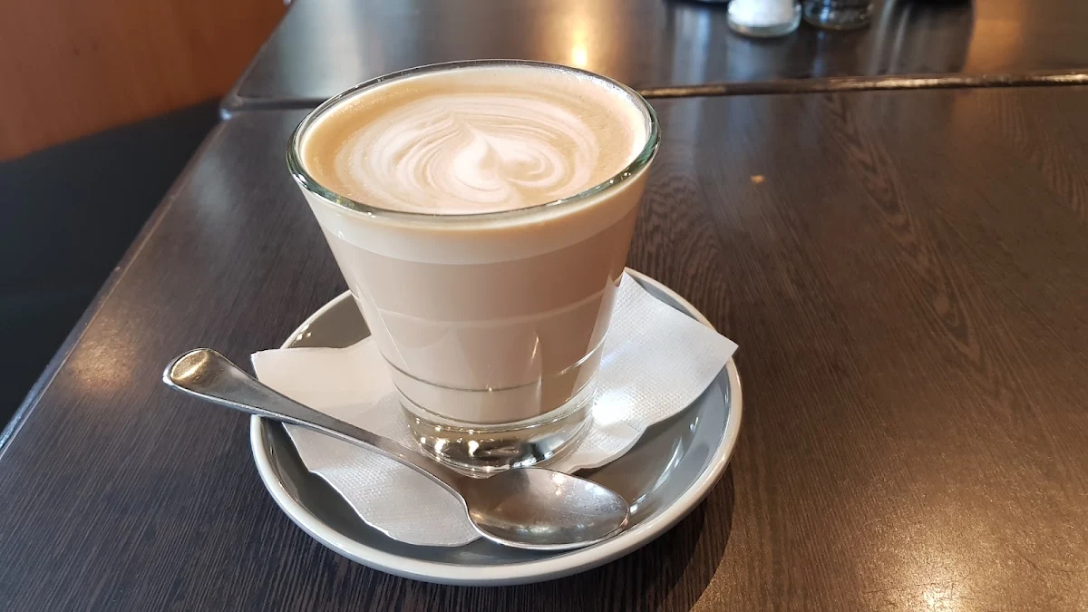 Latte, Artezen