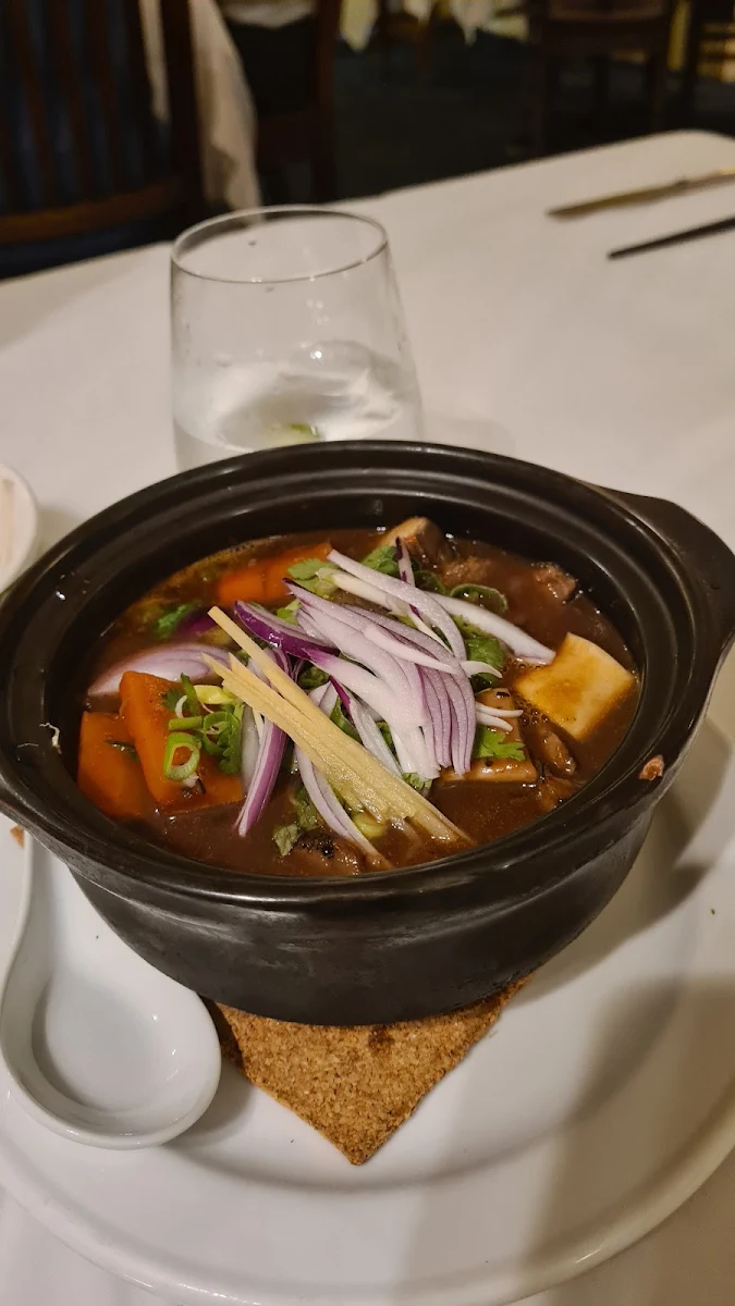 Highlights, Tran's Restaurant
