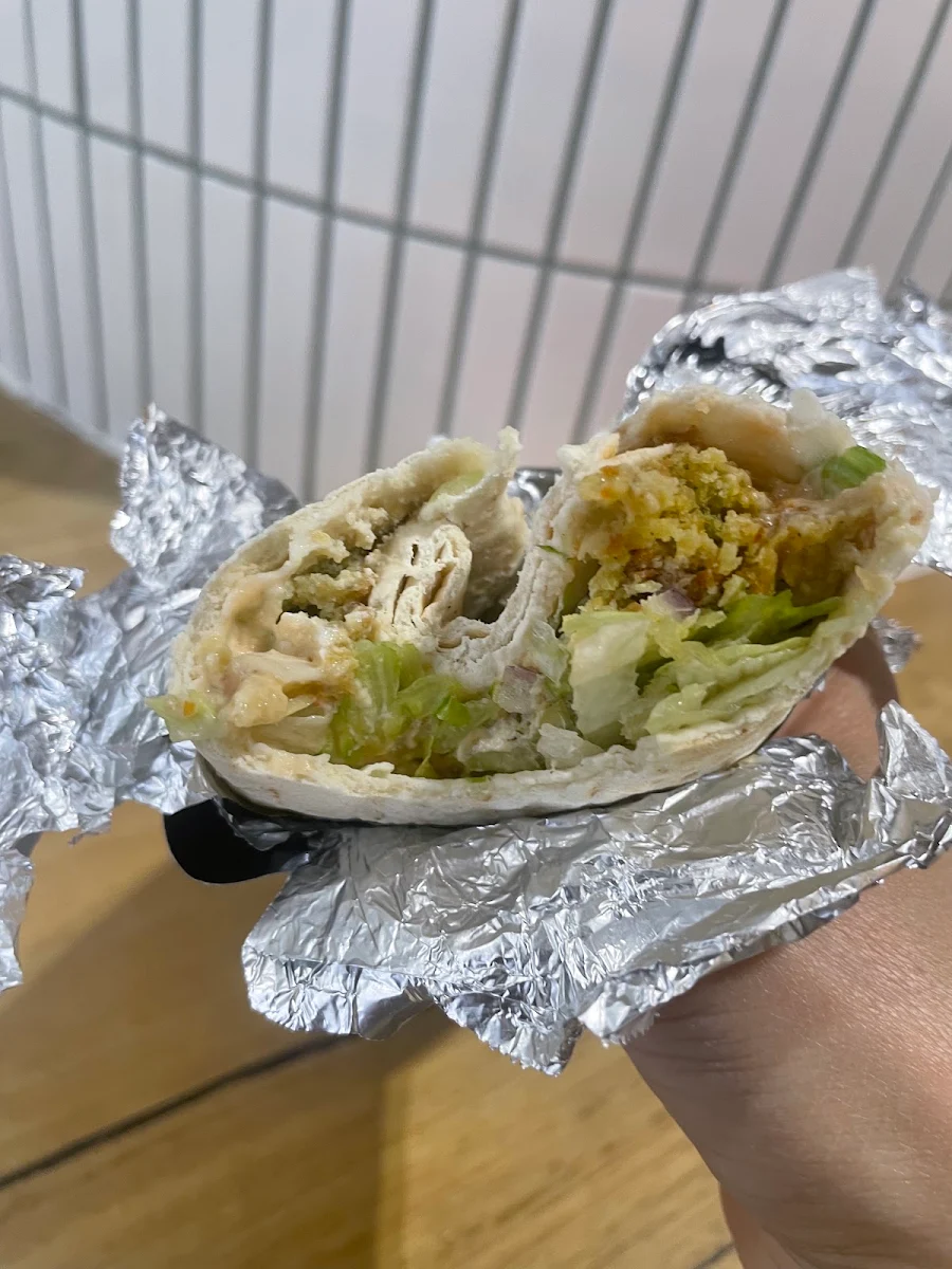 Highlights, Outlet Kebab - Unihill Factory Outlet
