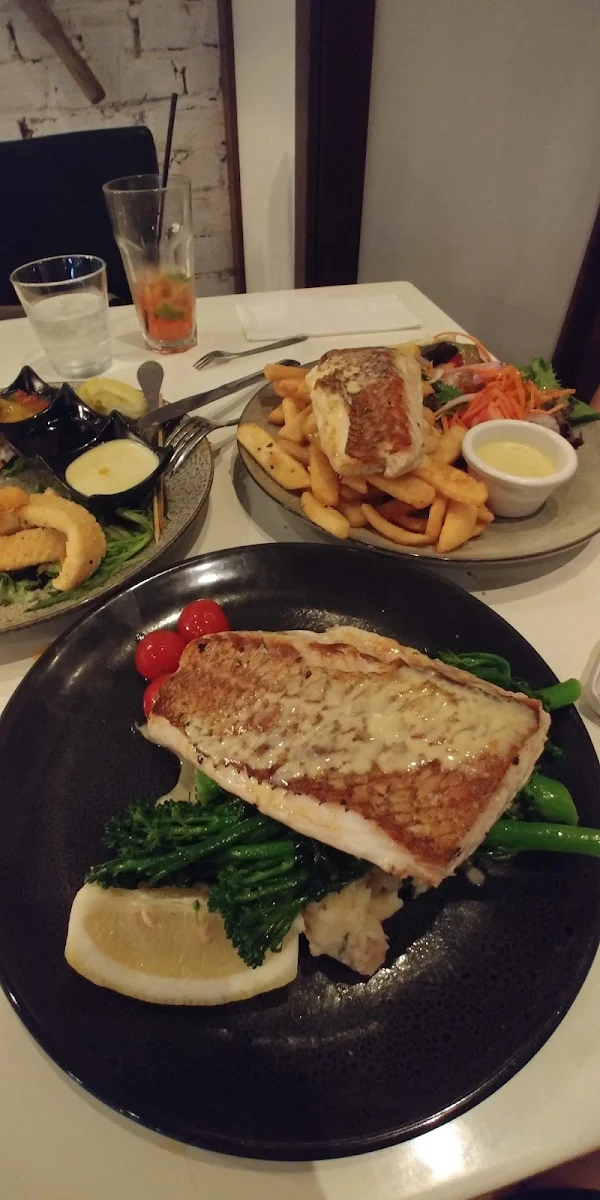 Grilled Fish, Yellowfin Seafood Restaurant