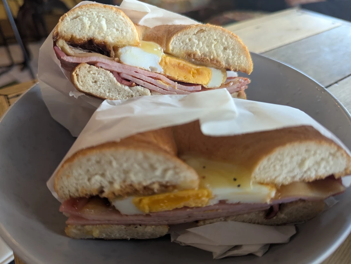 Egg, Bathurst St Bagels