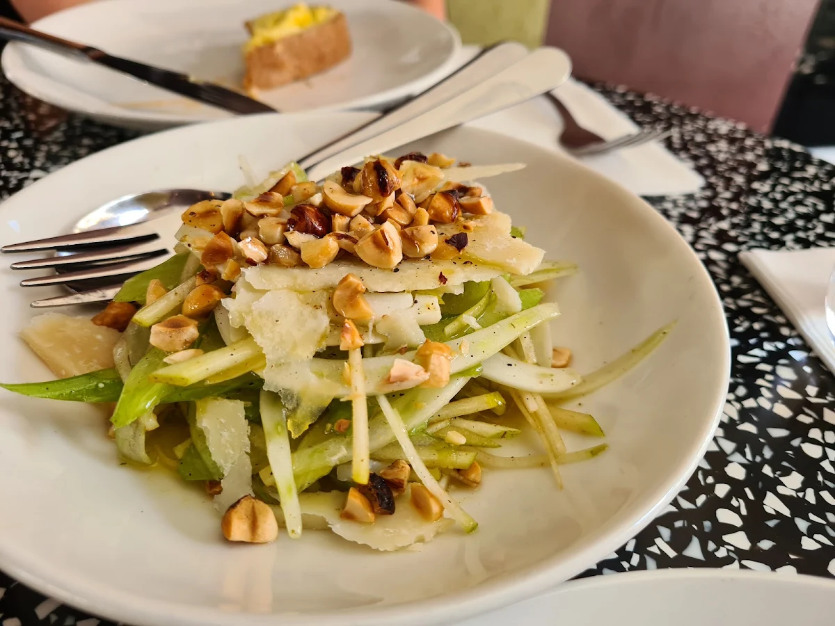 Salad, Lulu La Delizia