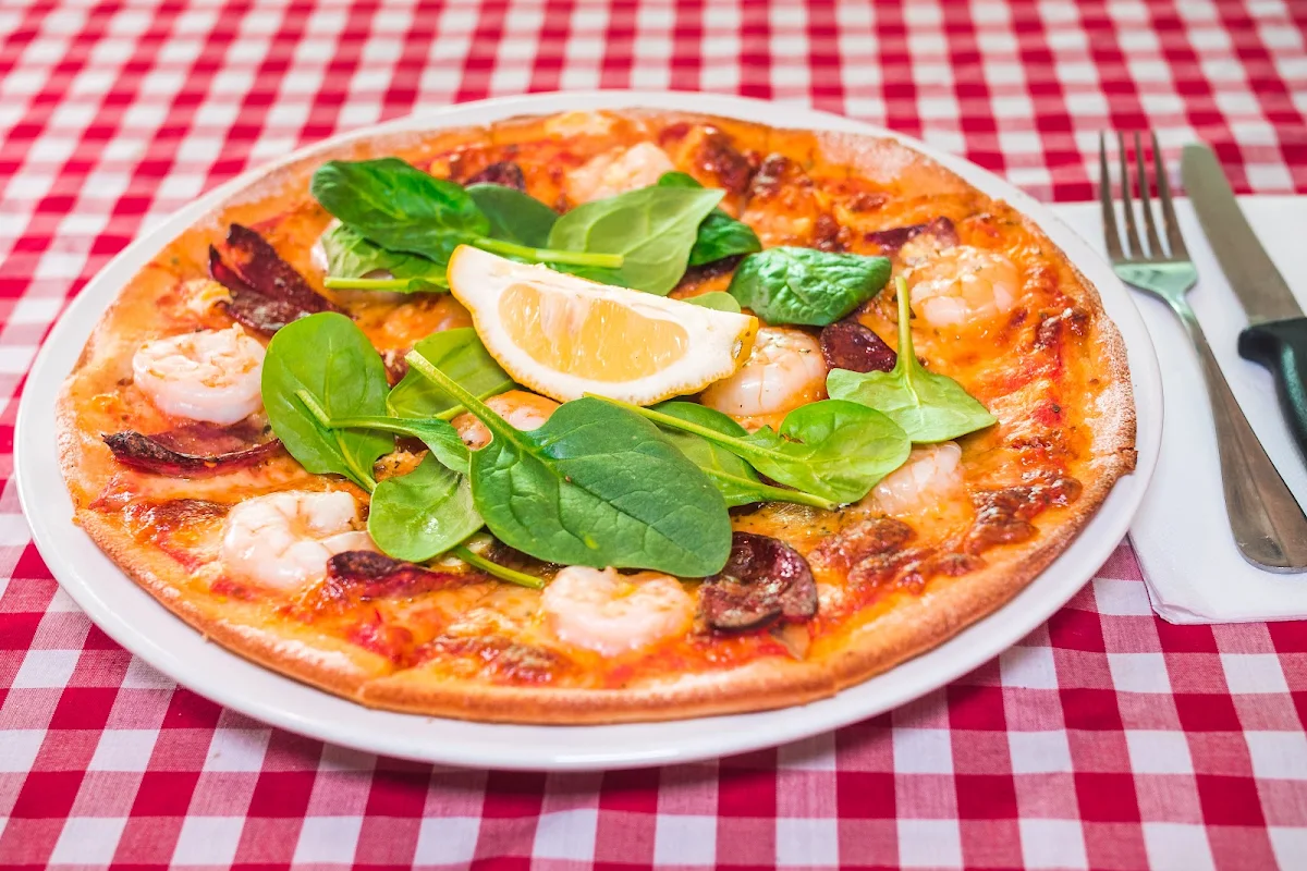 Highlights, Lucky's Pizzeria