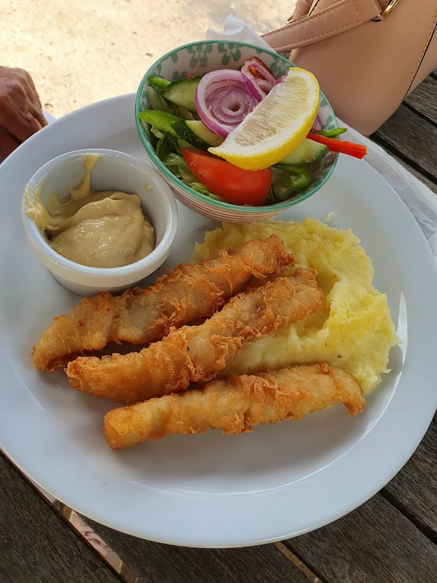Fish, The Lue Hotel