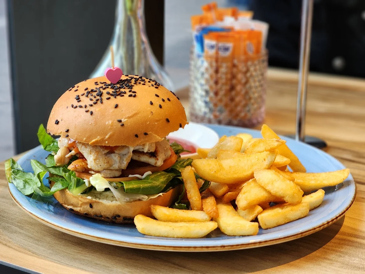 Chicken Burger, Chambers Coffee @ Parramatta Square