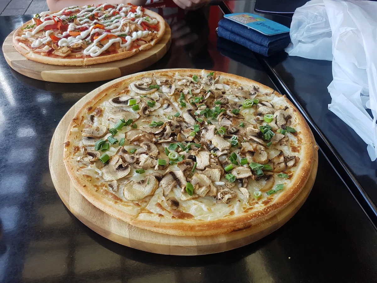 Highlights, Crust Pizza Campbelltown