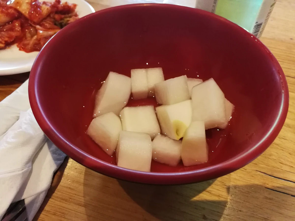 Radish, Eastwood Hotel