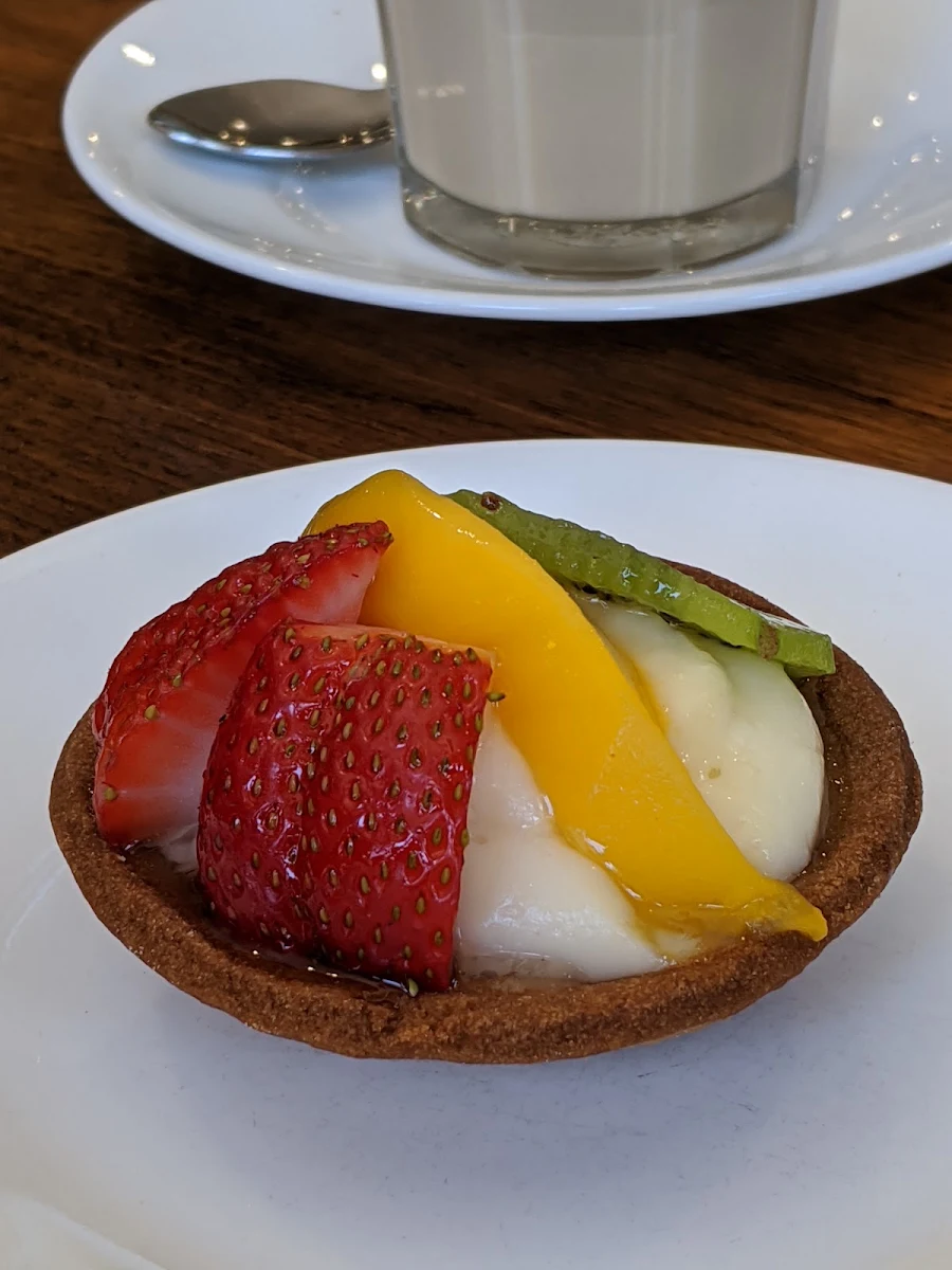 Fruit Flan, Mountain High Pies
