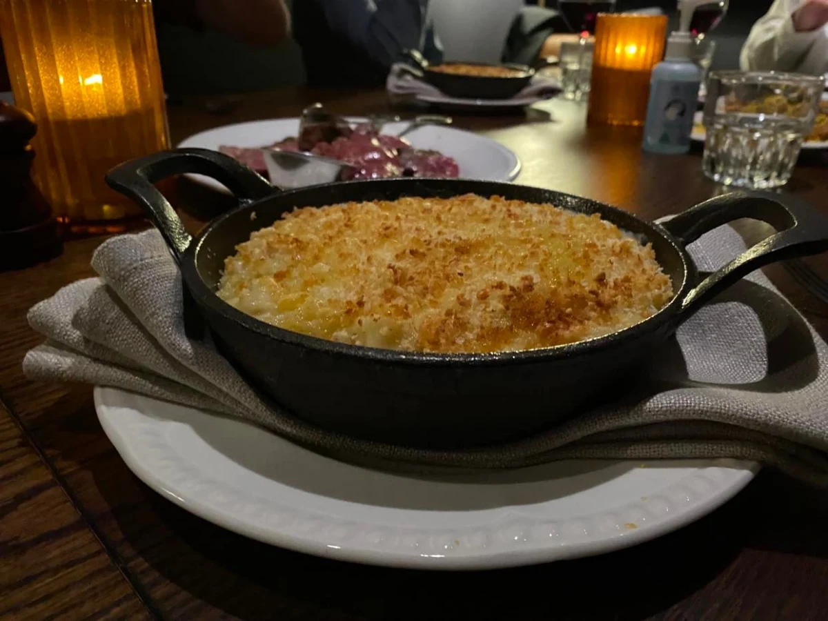 Mac and Cheese, The Gidley