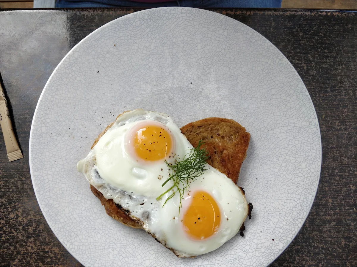 Free Range Eggs Toast