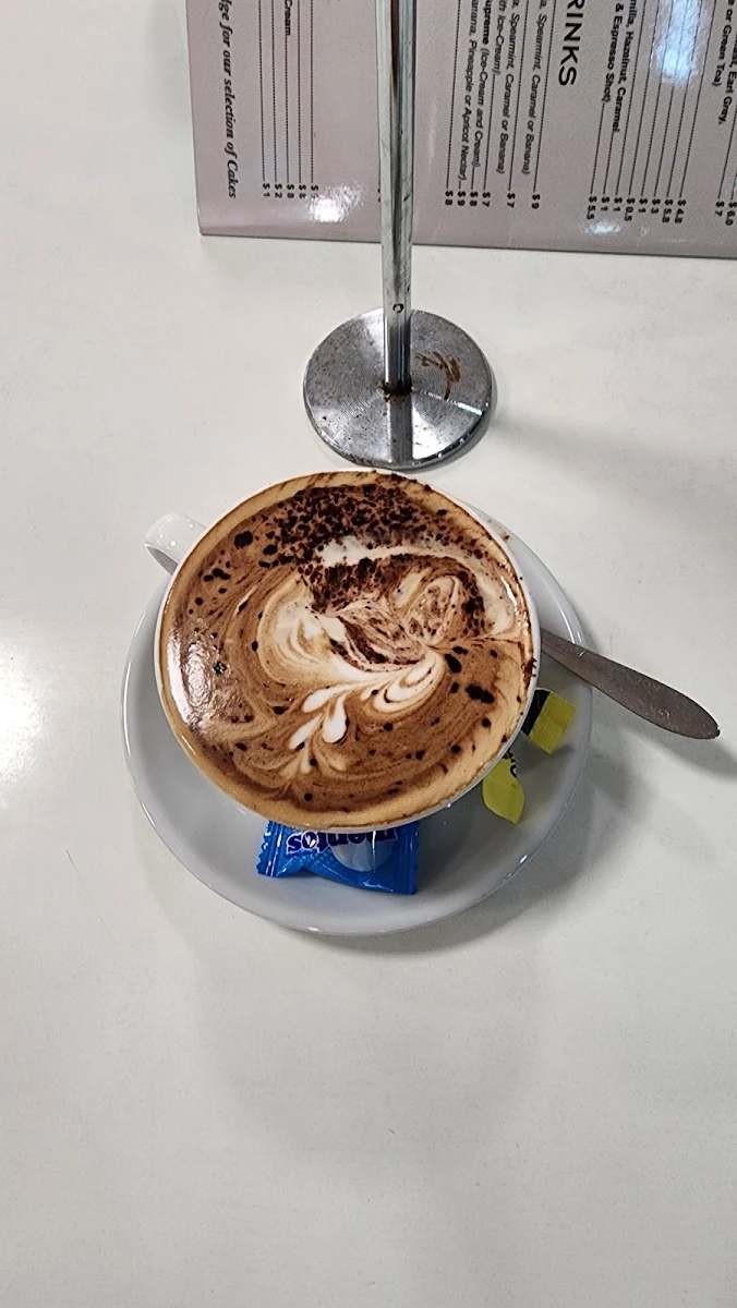 Highlights, Cascades Cafe