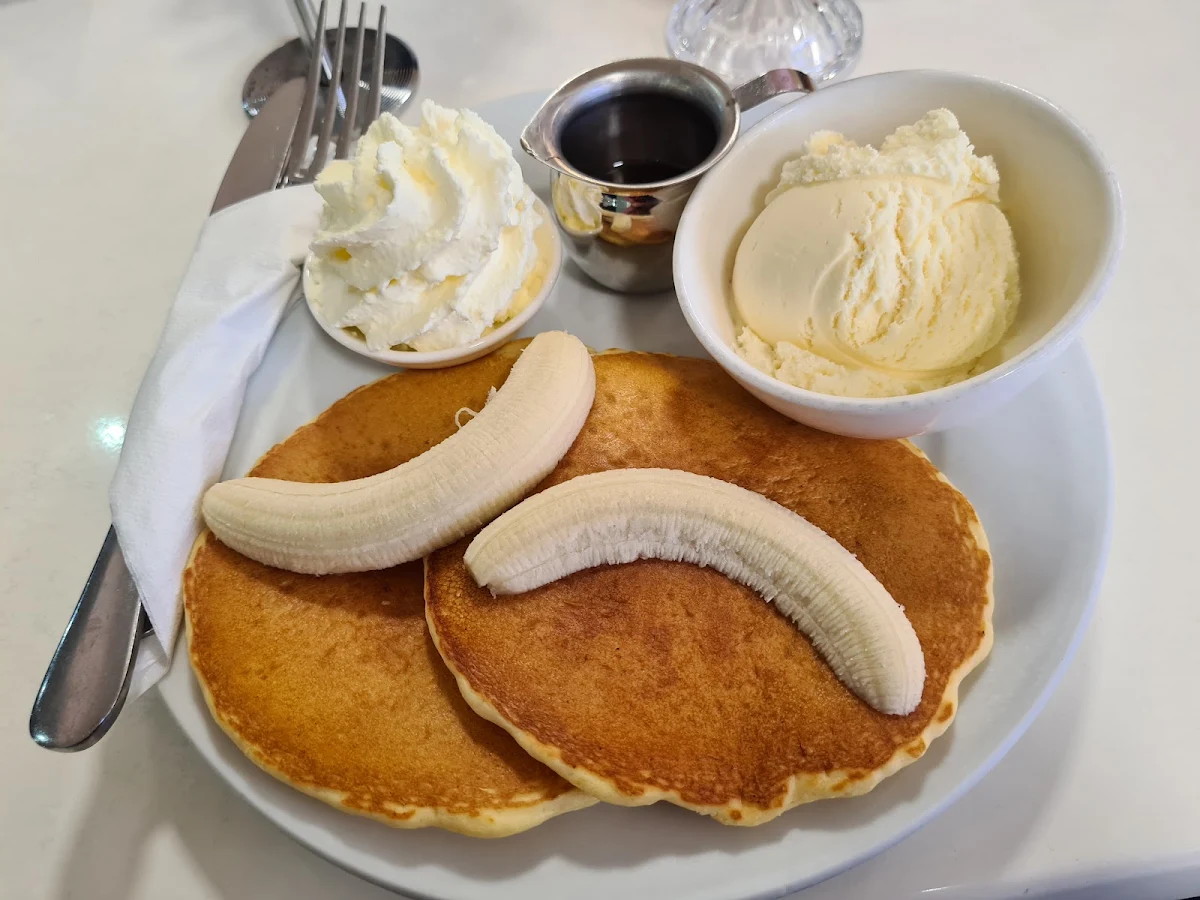 Highlights, Cascades Cafe